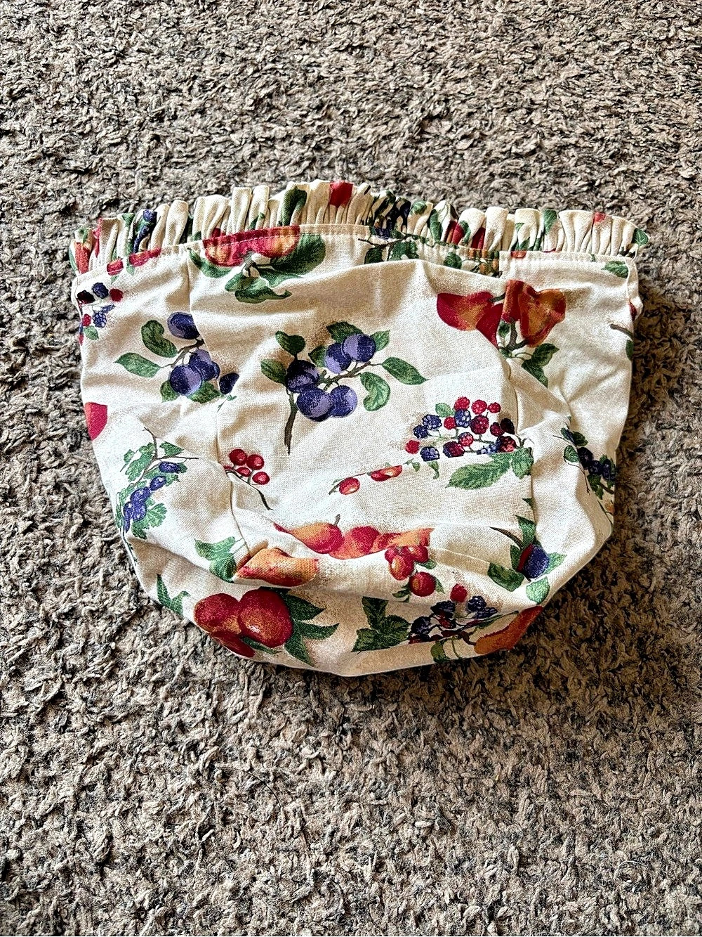 Longaberger Fruit Medley Fabric Basket Liner Cream & Red